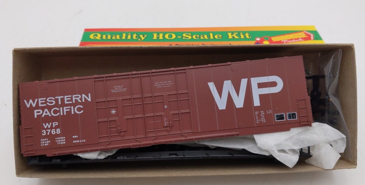 Roundhouse 1786 HO Western Pacific 50' Hi-Cube Boxcar # 3768 Kit