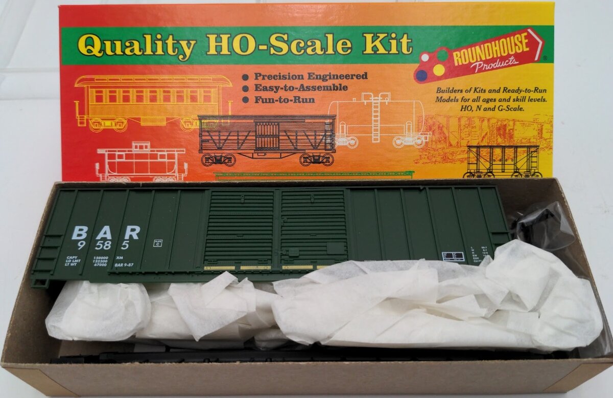 Roundhouse 01999 HO 50’ FMC Double Door Box Car Bangor & Aroostook Kit