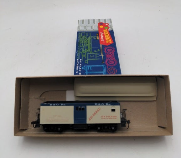 Roundhouse 3749 HO Scale Baltimore & Ohio Overton Baggage Kit
