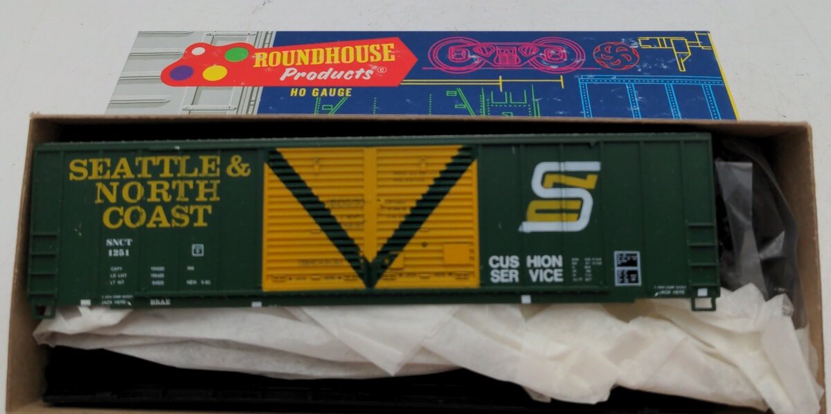 Roundhouse 1987 HO Scale Seattle & North Coast 50' Double Door Boxcar # 1251 Kit