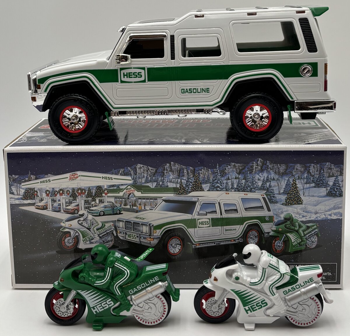 Hess 2004 Diecast Sport Utility Vehicle w/Motorcycles