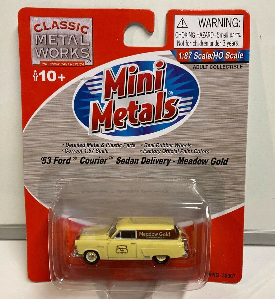 Classic Metal Works 30307 HO Mini Metals Gold '53 Ford Courier Sedan Wagon