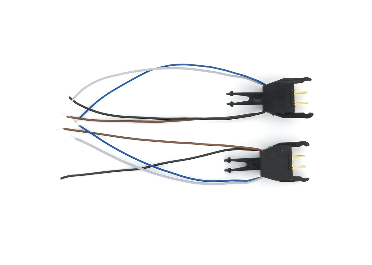 Marklin E127523 Model Train 4-pin Coupler Plug (Pack of 2)