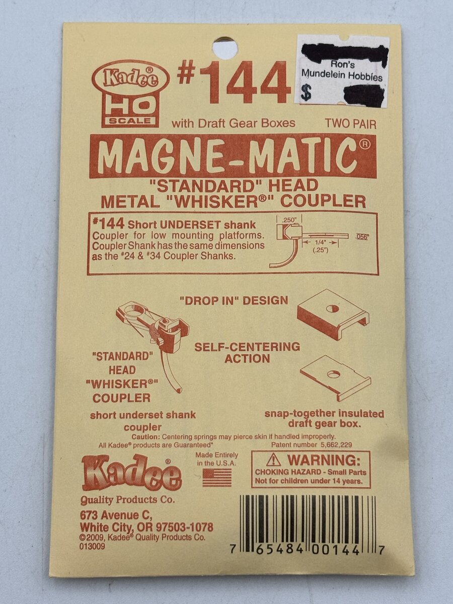 Kadee 144 HO Whisker® Self-Centering Metal Knuckle Couplers (2 Pairs of 2)