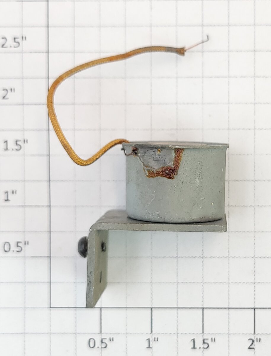 Lionel 362-20 Barrel Loader Electromagnet Coil and Bracket Assembly