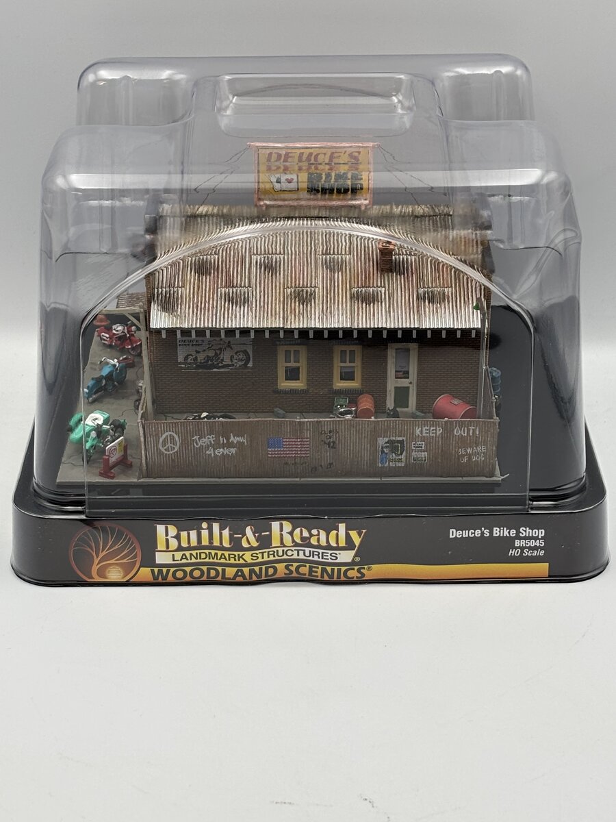 Woodland Scenics BR5045 HO Built-&-Ready Deuce's Bike Shop Assembled Building