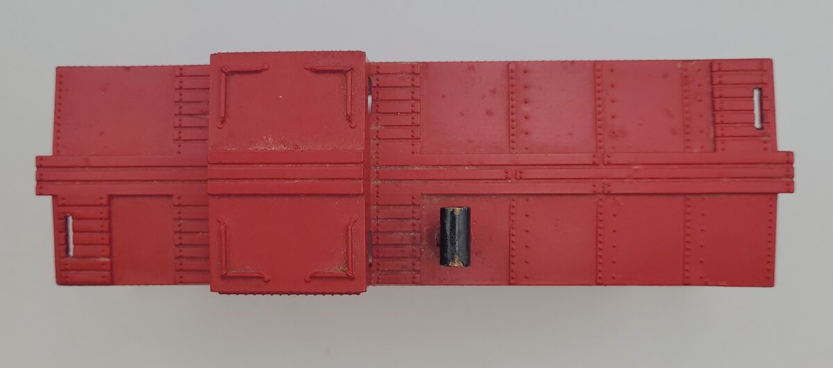 Lionel 2257-7 O Gauge Red SP Caboose Shell with Smoke Stack #2257