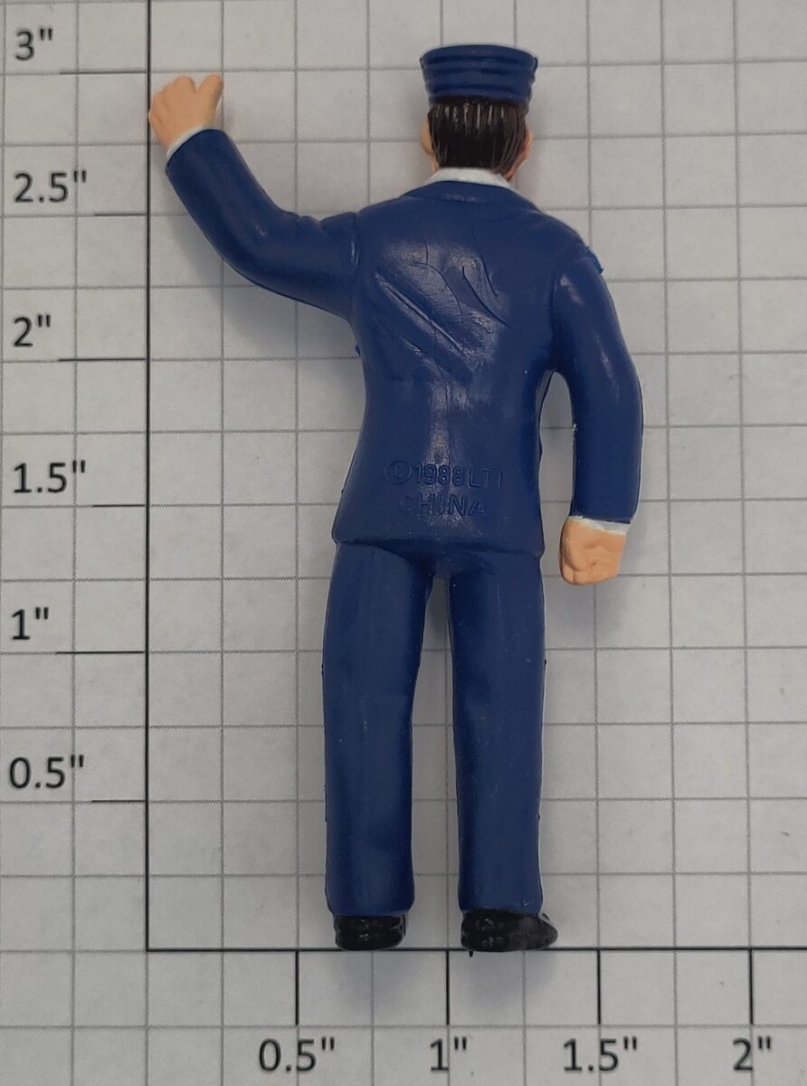 Lionel 85105-12 G Scale 4-4-2 Atlantic Steam Locomotive Conductor Figure