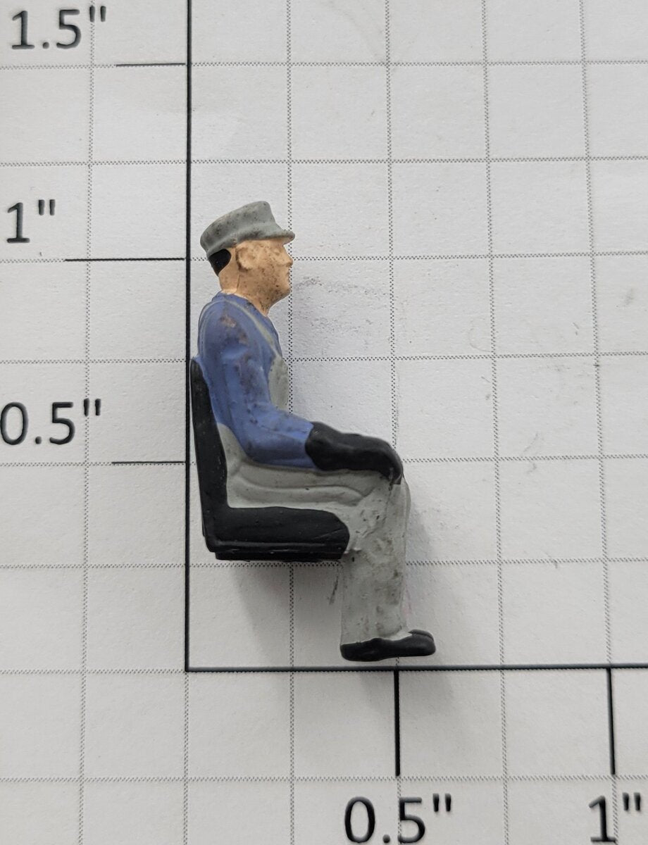 American Flyer 8047-122 Engineer Fireman in Blue Shirt Figure