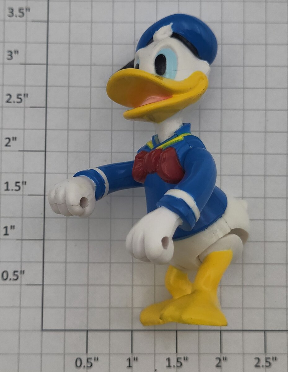 Lionel 87207-13 G Scale Donald Duck Figure for Handcar