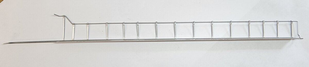 Lionel 8280-4 SD70 Right Hand Handrail and Stanchion Assembly