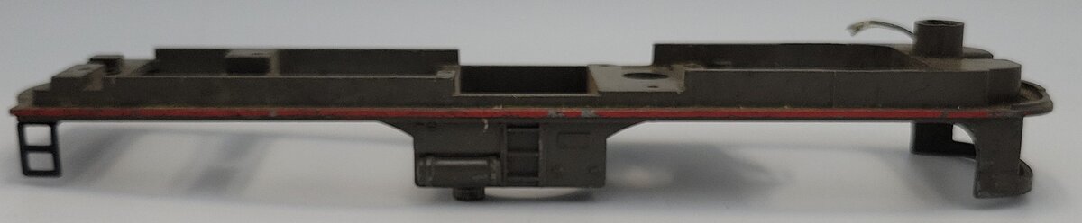 Lionel 2023-15 Dark Gray Power Unit Frame with Red Striping and Broken Step