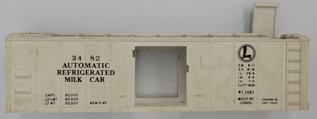 Lionel 3482-2 White Automatic Refrigerated Milk Car Shell with Operating Hatch