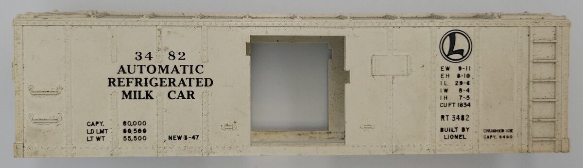 Lionel 3482-2 White Automatic Refrigerated Milk Car Shell with Operating Hatch