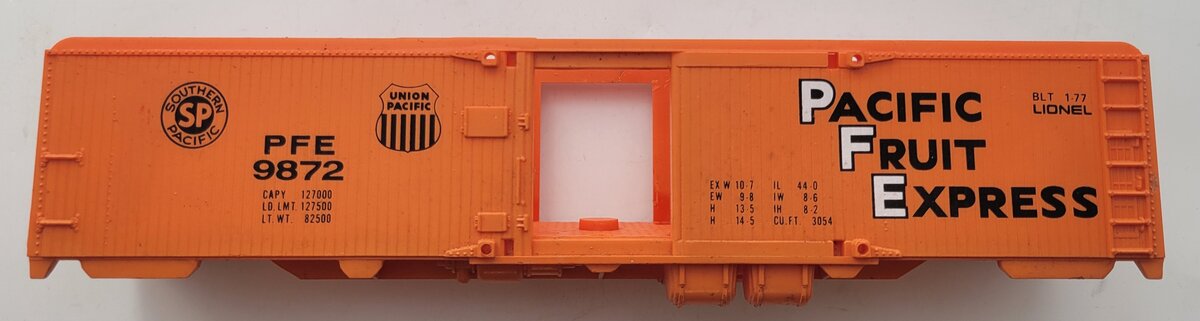 Lionel 9872-3 Pacific Fruit Express Reefer Shell #9872
