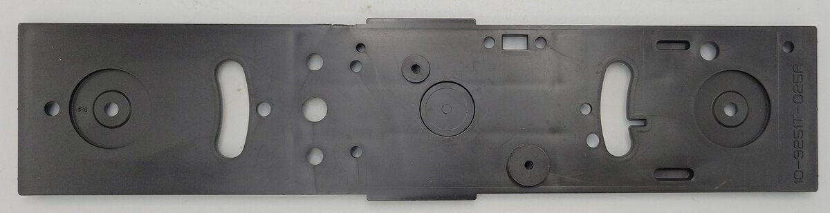 Lionel 10-9251T-025A Black Plastic Starter Boxcar Frame with Trucks