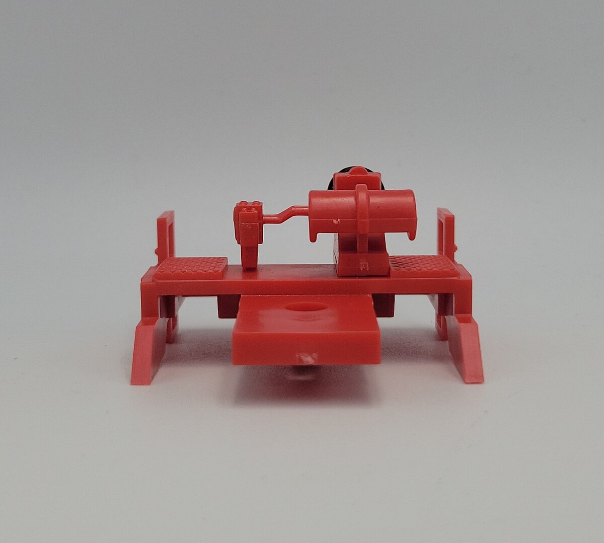 Lionel 6106936124 Red Platform Assembly with Brake Wheel