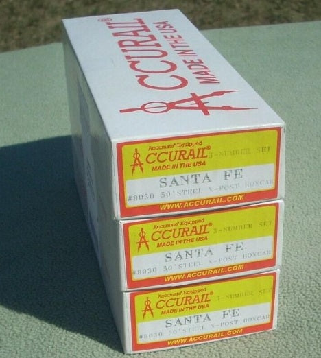 Accurail 8030 HO Santa Fe ATSF 50' Steel Exterior Post Boxcar Kit (Set of 3)