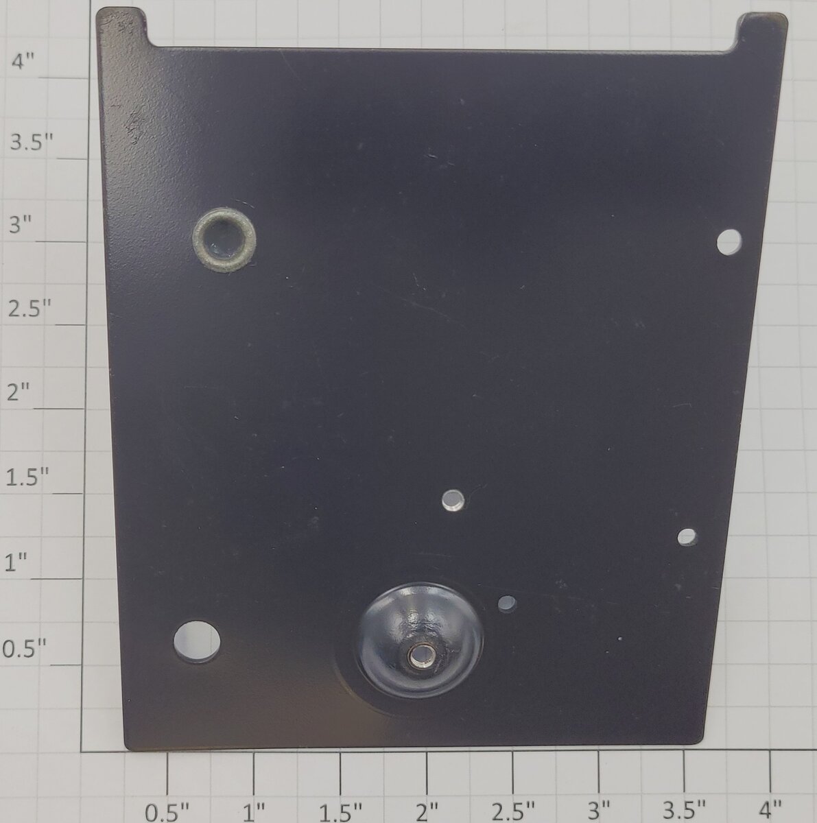 Lionel 352-15 Black Mounting Plate and Pin Assembly