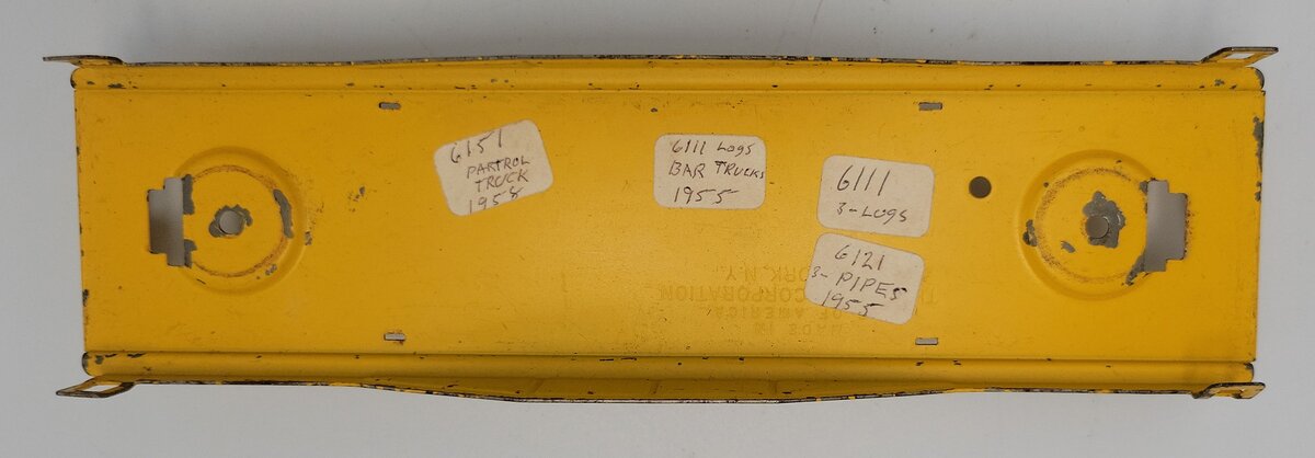 Lionel 6111-4 Metal Flat Car Frames : Light & Dark Gray , and Yellow (Set of 3)