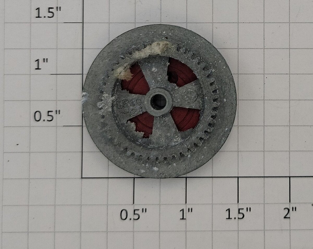 Lionel 8601-129 Geared Driver Wheel with Red Insert