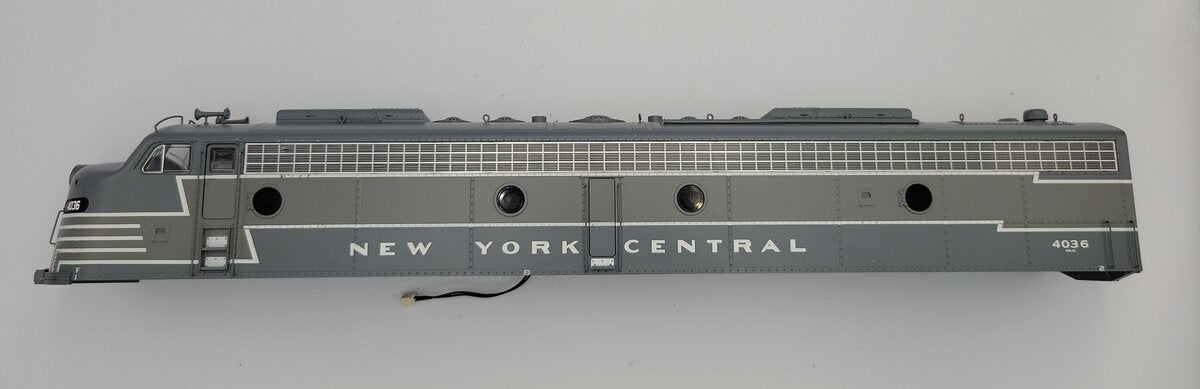 Lionel 84089-2  Legacy  New York Central AA E8 Diesel Locomotive Shell #4036