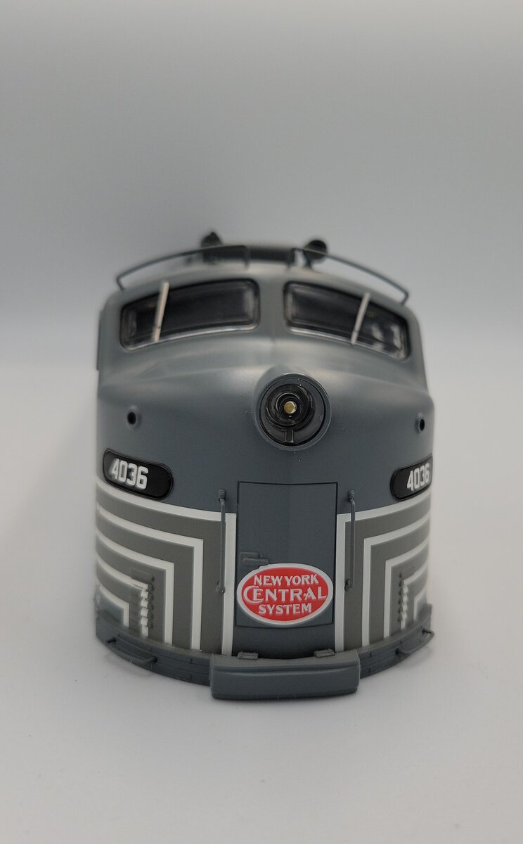 Lionel 84089-2  Legacy  New York Central AA E8 Diesel Locomotive Shell #4036