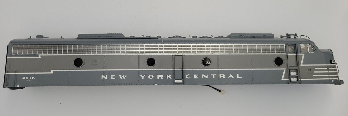Lionel 84089-2  Legacy  New York Central AA E8 Diesel Locomotive Shell #4036