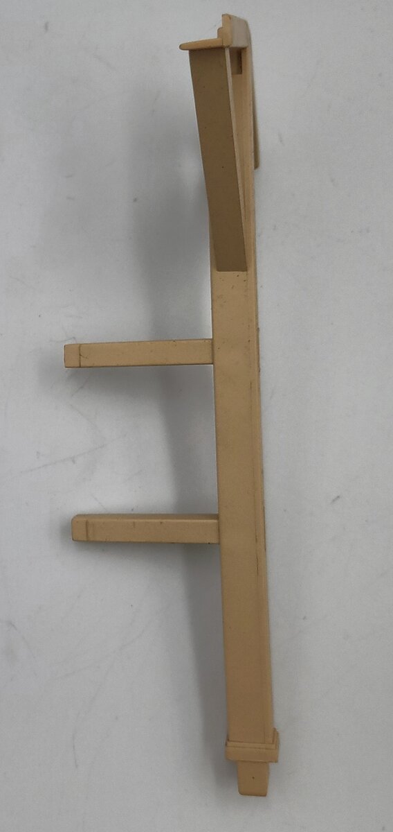 Lionel 24115-25 Tan Plastic AMC/ARC Log Loader Right Hand Roof Support Post