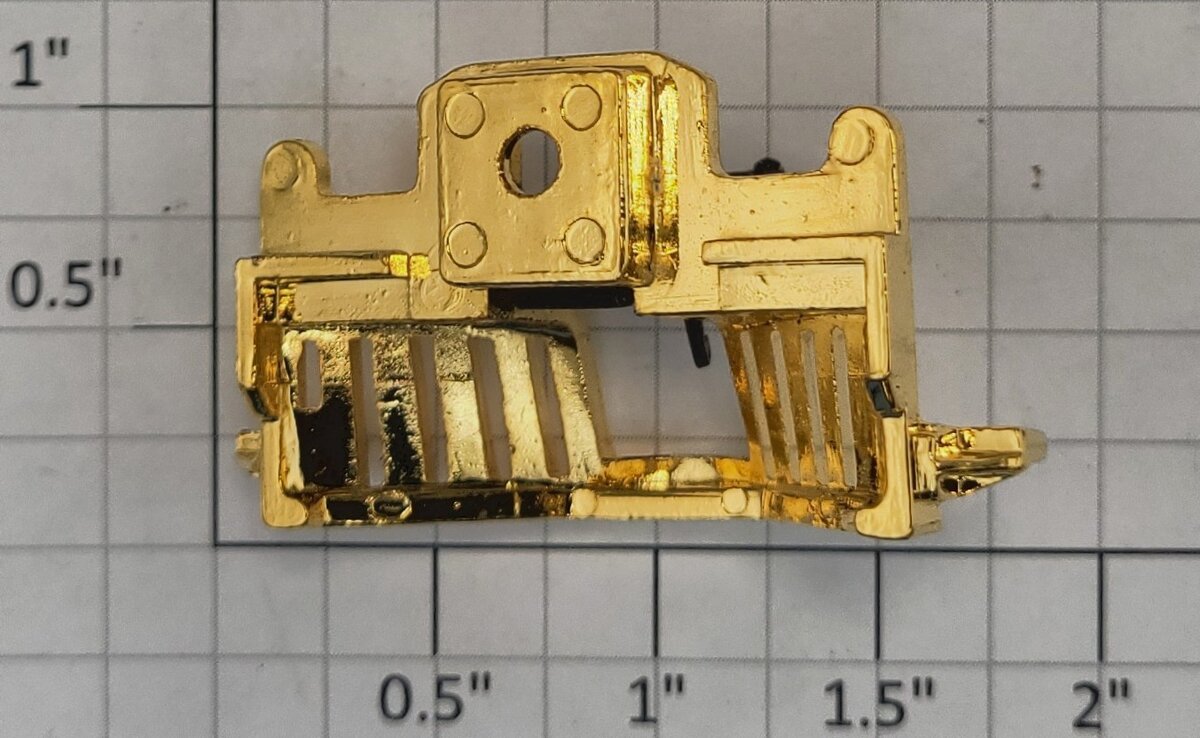 Lionel 28062-71 Gold Pilot and Cowcatcher with Coupler