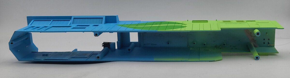Lionel 28306-2 Diecast GE Hybrid Diesel Locomotive Cabless Shell #2010