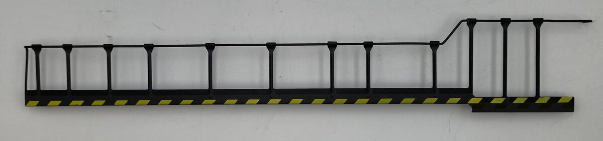 Lionel 18211-127 Black Susquehanna Dash 8-40B Diesel Loco Right Side Handrail
