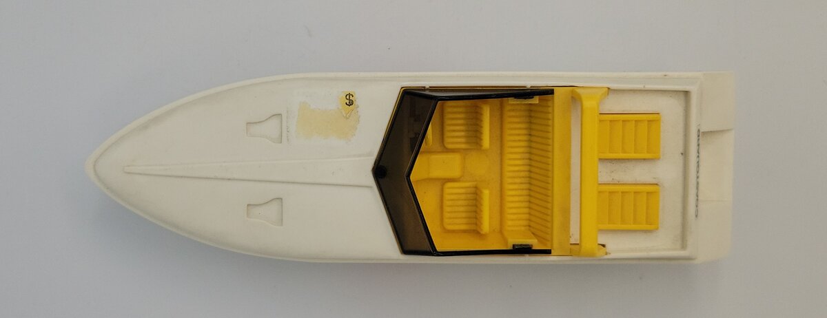 Lionel 16960-10 O Gauge Motorized Coast Guard Speed Boat