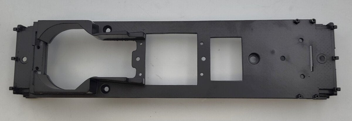 Lionel 18959-16 Die-Cast NW-2 Diesel Black Switcher Frame with Pilot Steps