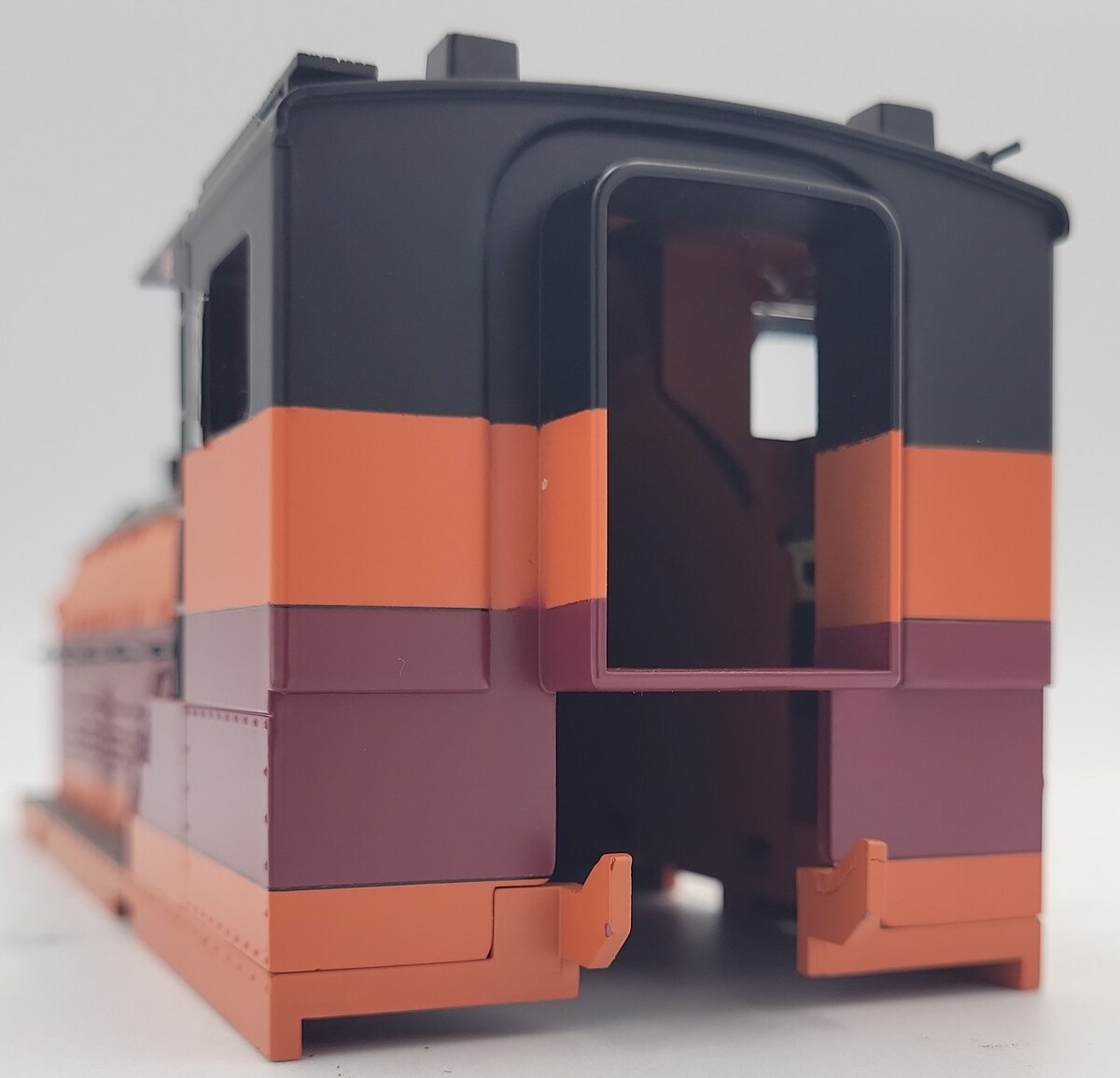 Lionel 18384-4 Milwaukee Road Legacy EP-2 #E-1 Bi-Polar Body Shell 