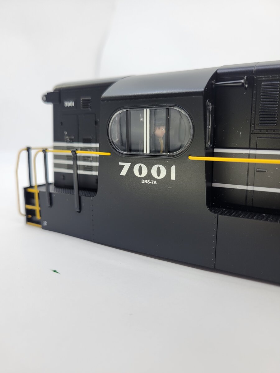 Lionel 18385-2 #7001 H16-44 NYC Conventional Shell
