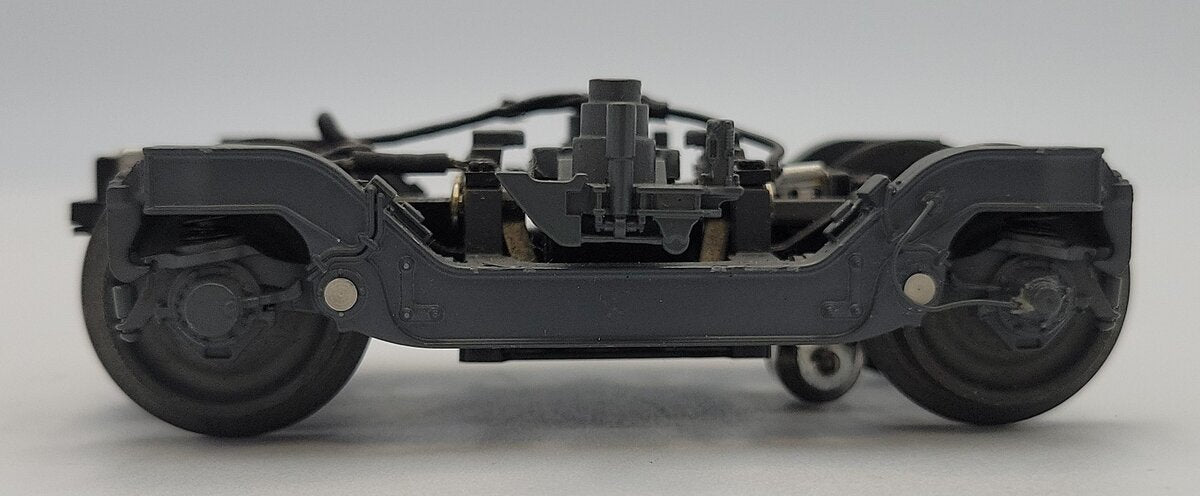 Lionel 15531-60 Gray Diecast Tilting Acela 1st Class Passenger Car Powered Truck