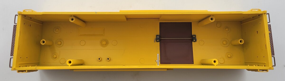 Lionel 22146-2 Union Pacific Fruit Express Operating Boxcar Shell #43535
