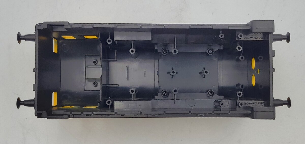 Lionel 28898-2 Plastic Iron Arry / Iron Bert Diesel Locomotive Shell