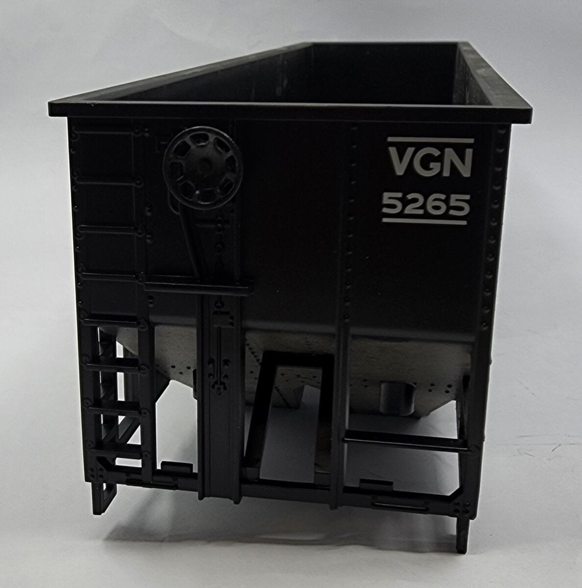 Lionel 17146-7 #5265 Virginian 3-Bay Hopper Shell