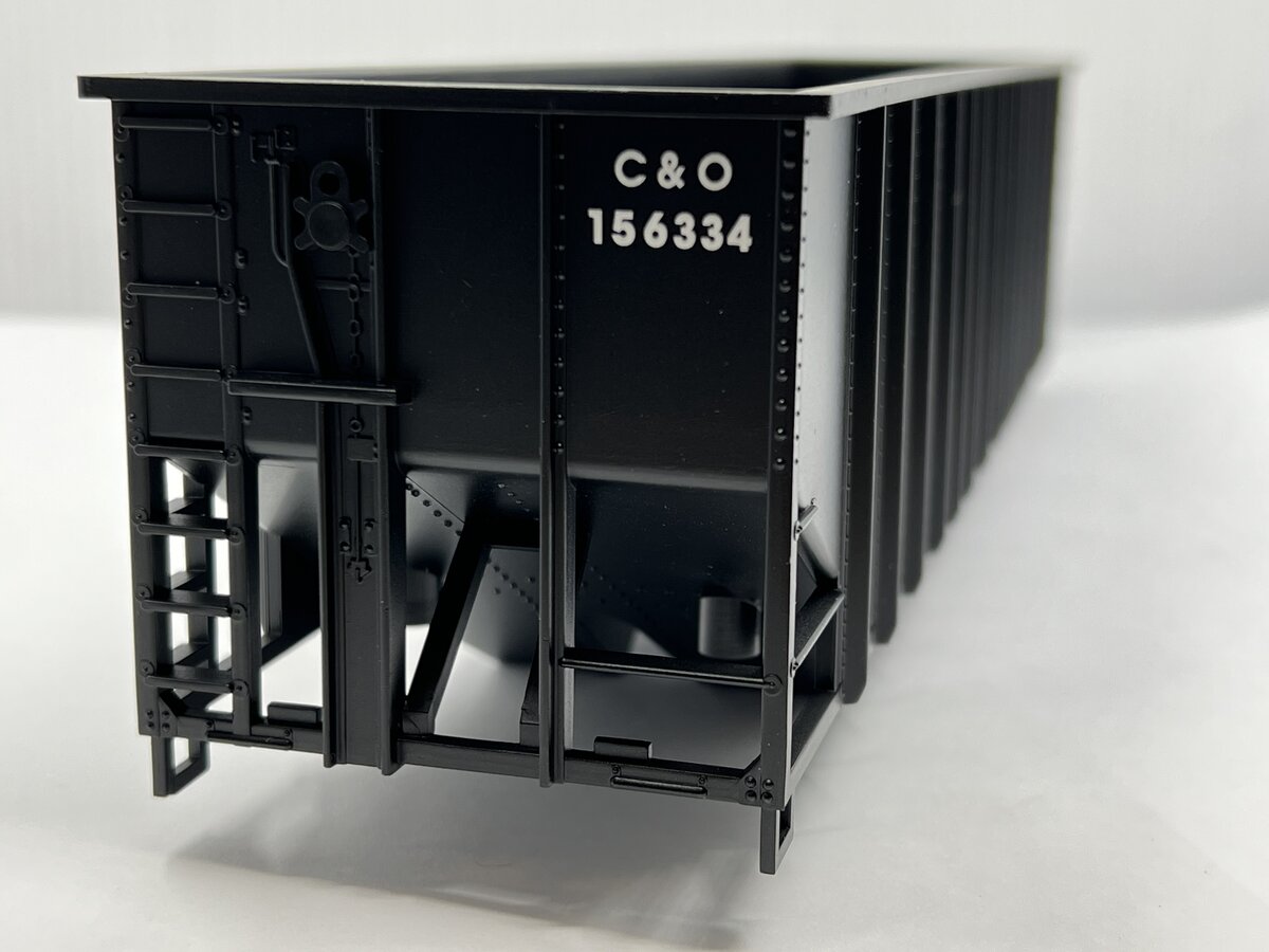 Lionel 17152-7 #156334 C&O 3-Bay Hopper Shell
