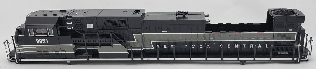 Lionel 28332-2 #9951 SD-80 New York Central Shell
