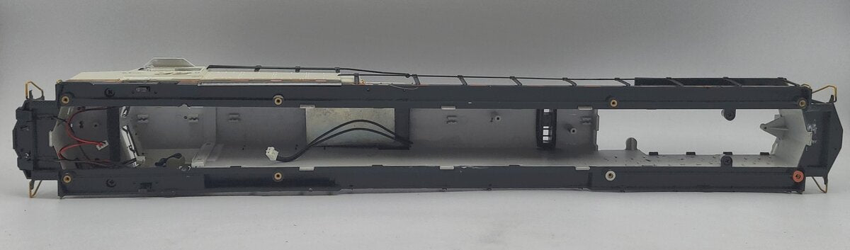 Lionel 28342-2 BNSF AC-6000 Ice Cold Express Diesel Locomotive Body Shell #32