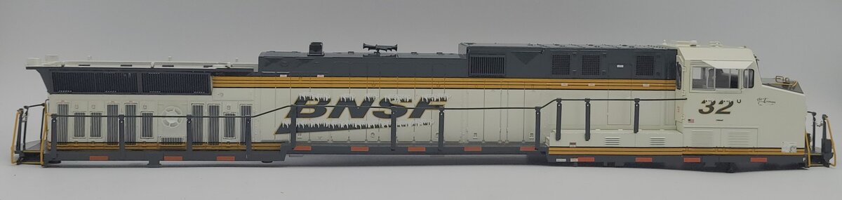 Lionel 28342-2 BNSF AC-6000 Ice Cold Express Diesel Locomotive Body Shell #32