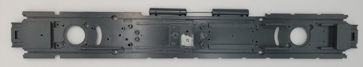 Lionel 28342-58 BNSF AC-6000 Gray Frame with Gray Reservoirs