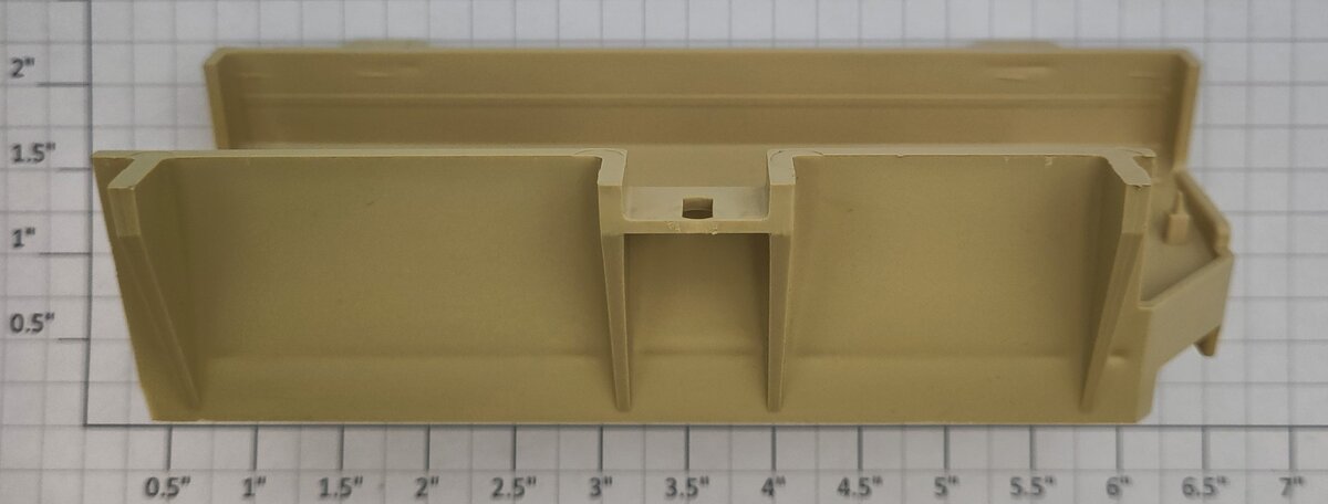 Lionel 12873-45 Tan Plastic Sawmill Log Apron Structure