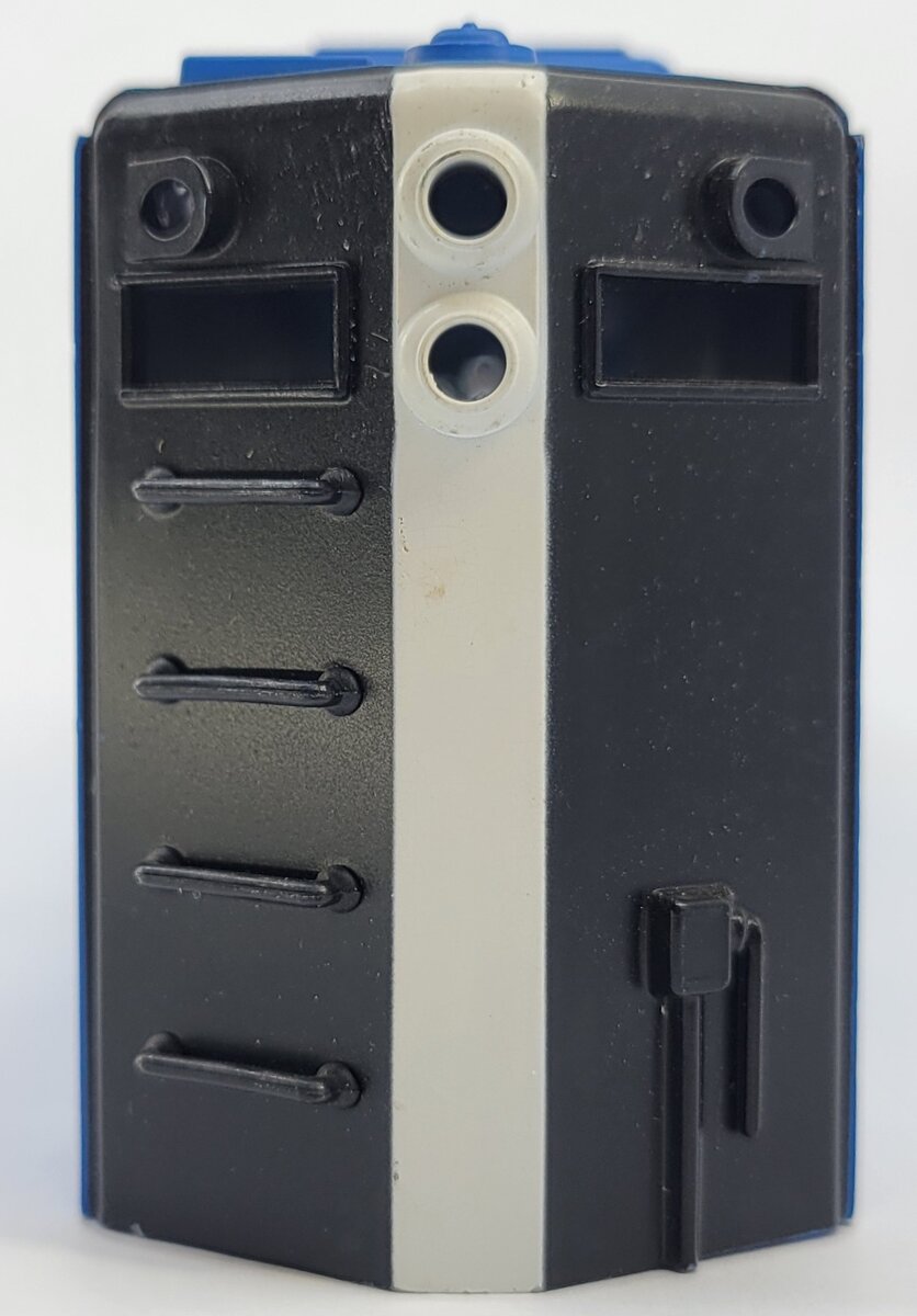 Lionel 18571-7 #2381 Boston & Maine GP-9 Diesel Shell