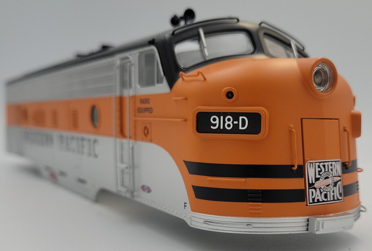 Lionel 34531-2 Western Pacific F-7 A Shell #918-D