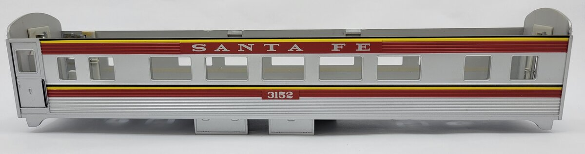 Lionel 29092-7 #3152 ATSF Streamlined Passenger Car Shell