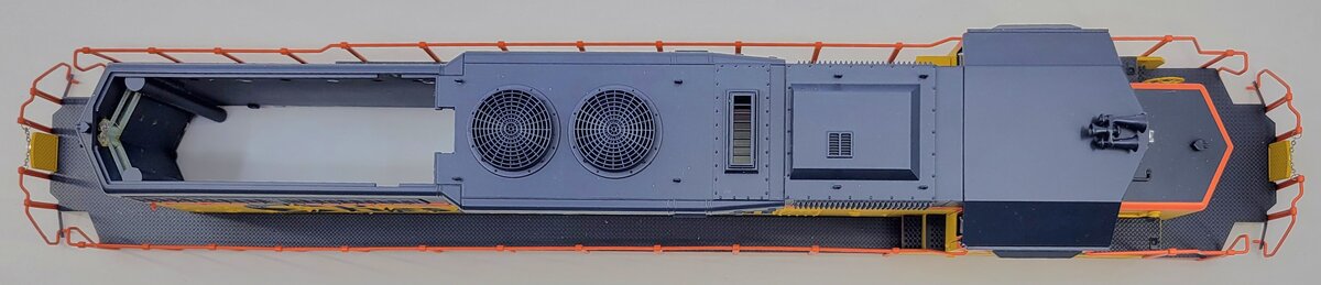Lionel 28246-2 SD-40 Dummy Chessie Shell